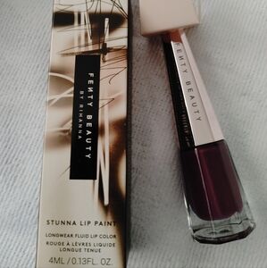 Fenty Beauty- Undefeated Stunna Lip Paint Longwear Fluid Lip Color-New With Box